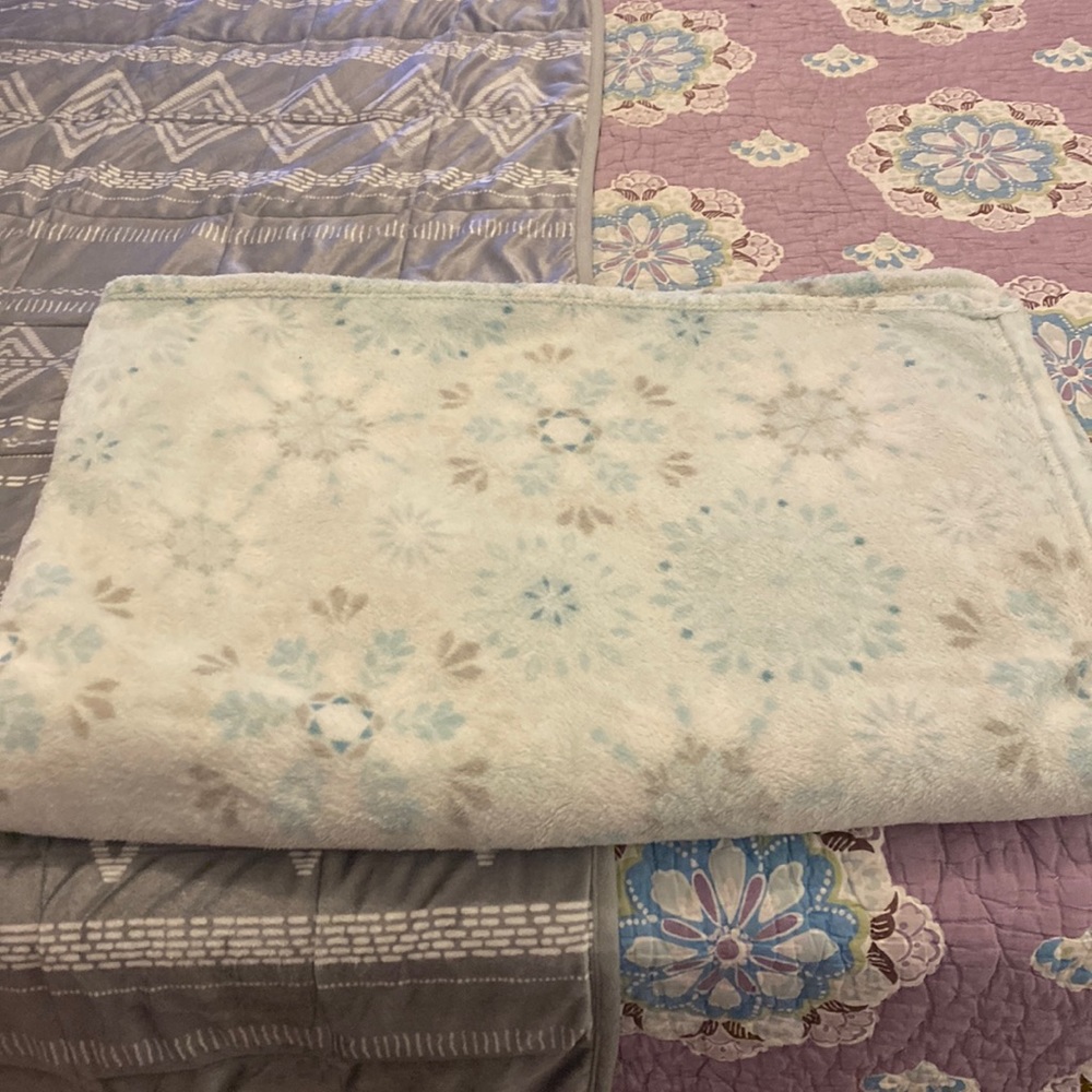 snowflake blanket